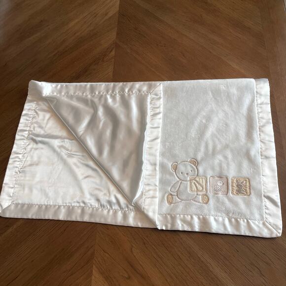 Carter's Baby Blanket Satin Trim& Back w/ Bear Duck Bunny Blocks White READ